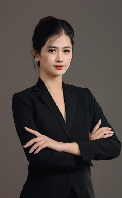 chụp ảnh khoanh tay