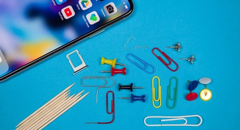 điện thoại bị kẹt khay sim