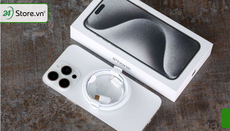 Người dùng đánh giá pin iPhone 15 pro max như thế nào?