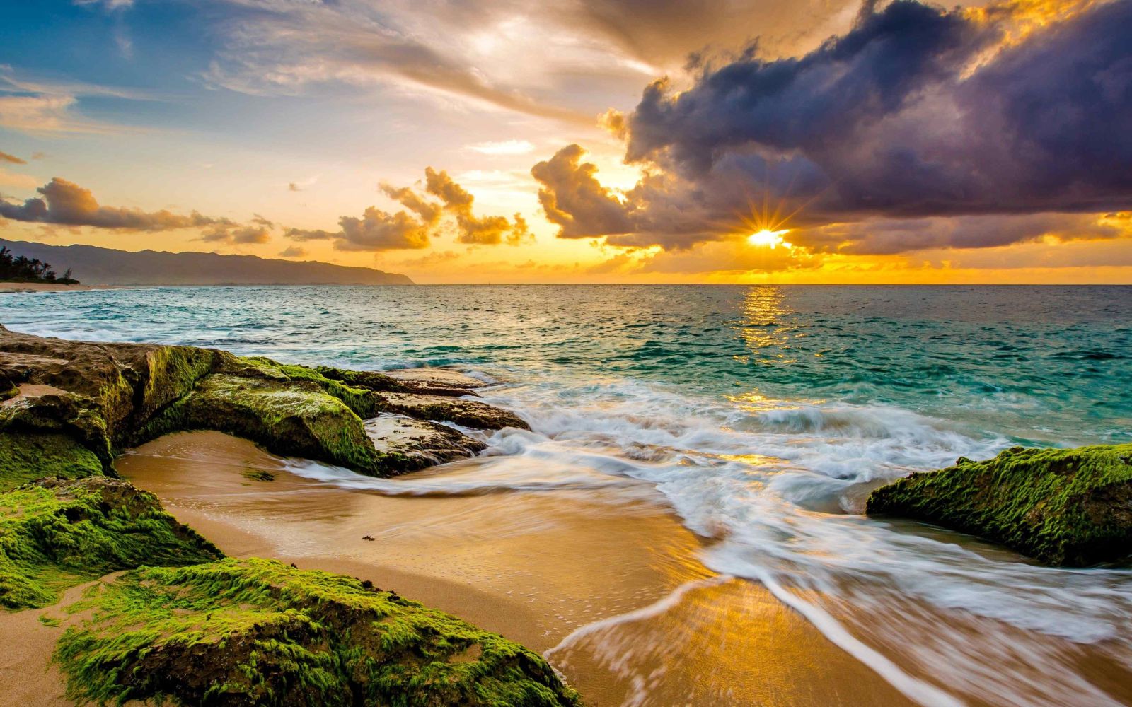 Hình nền bãi biển đẹp, chill cho máy tính