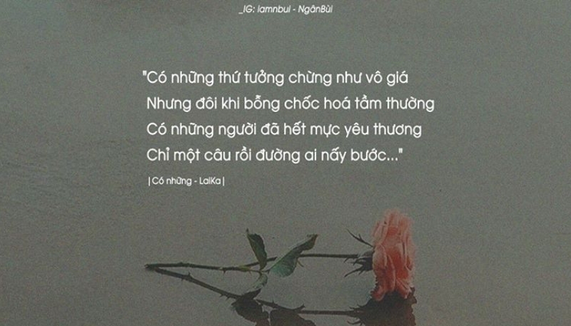Hình nền buồn có chữ