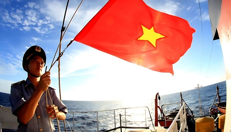 ảnh nền lá cờ việt nam tung bay rực rỡ
