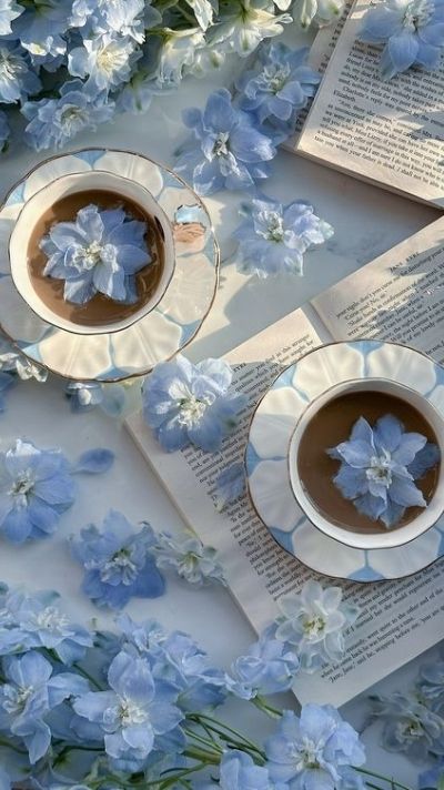 hình nền màu xanh dương pastel
