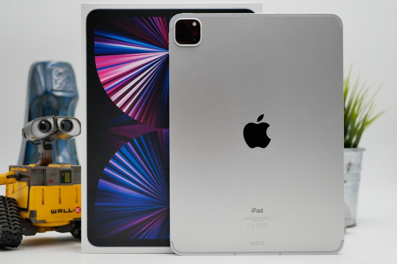 iPad Pro M2 14 inch