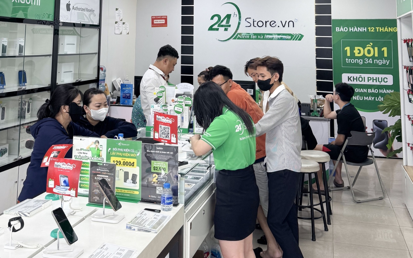 mua iphone 15 pro max 256gb cũ tại 24hstore