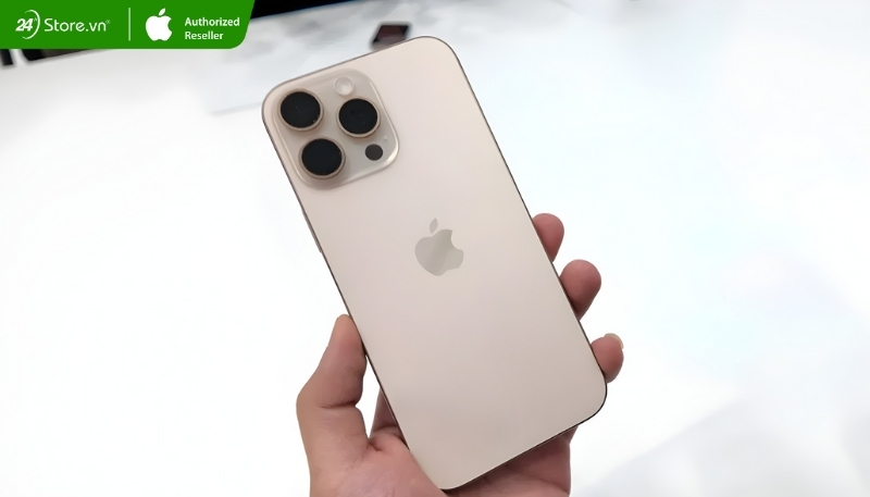 iPhone 16 Pro Max titan sa mạc mới