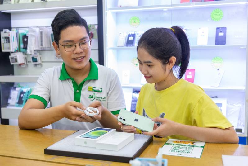 khanh hang den 24hstore
