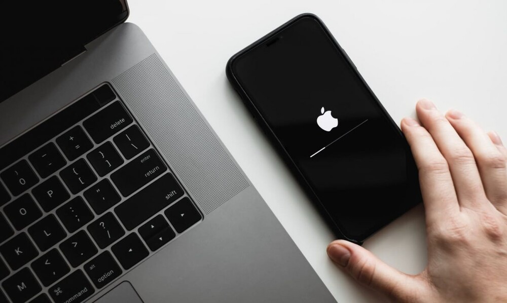 iPhone không lên màn hình