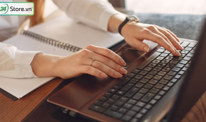 cách chọn laptop cho sinh viên
