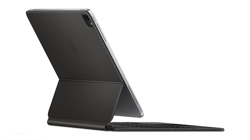2 cổng USB-C hỗ trợ nhiều việc trong cùng một lúc