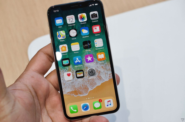 mua iphone 8 chinh hang luon va ngay hay cho doi iphone x hinh anh 3