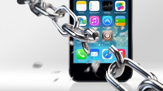 nen hay khong viec jailbreak iPhone 8 cu 64GB hinh anh 3