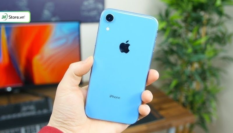 Tầm 10 triệu nên mua iPhone XR, iPhone X, iPhone 8,...