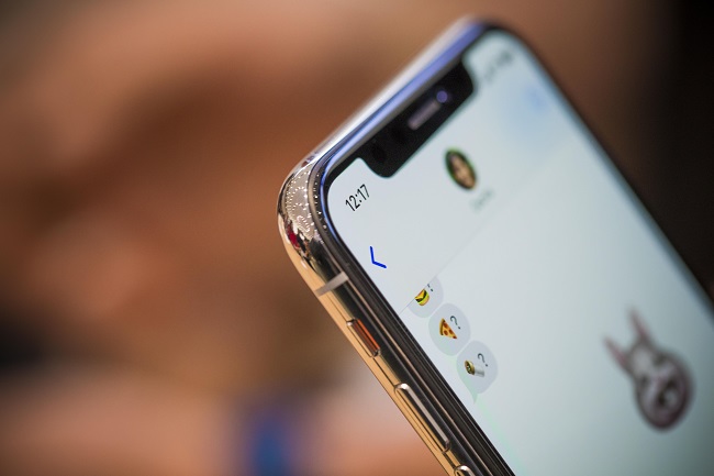 nhung diem khien iPhone 8 gia re 32GB thua thiet  khi so sanh voi iPhone X hinh anh 5