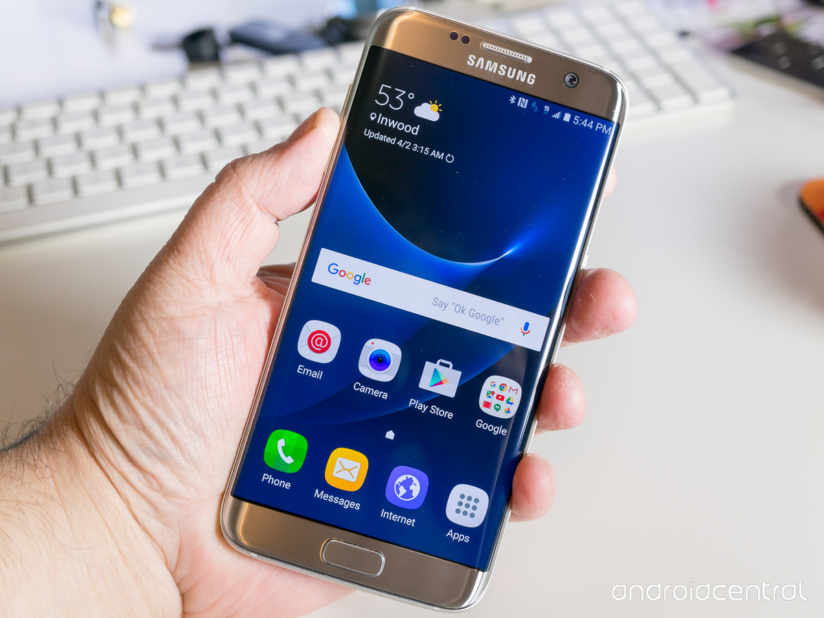 Samsung Galaxy S7 Edge cũ – “Rạn san hô quý báu trong hệ sinh thái smartphone” samsung galaxy s7 edge cu ran san ho quy bau trong he sinh thai smartphone hinh anh 1