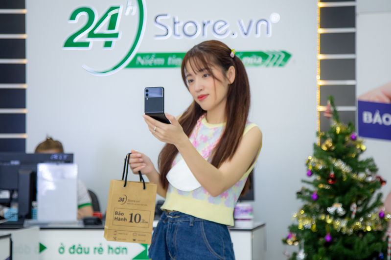 Puka hào hứng muốn nhanh chóng gửi chiếc điện thoại này đến ba