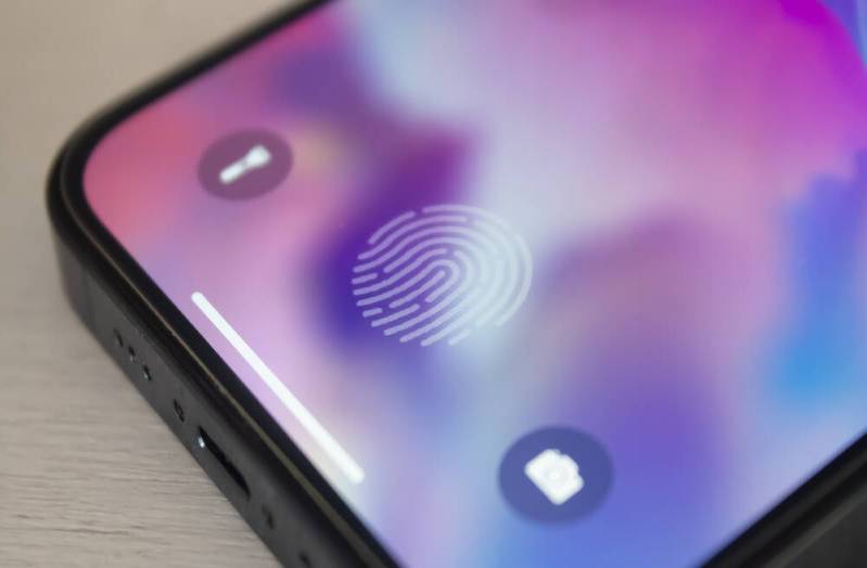 touch id cua iphone 13