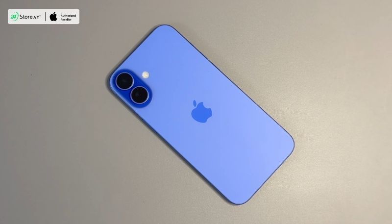 So sánh iPhone 16 Plus và OnePlus 12 về thiết kế
