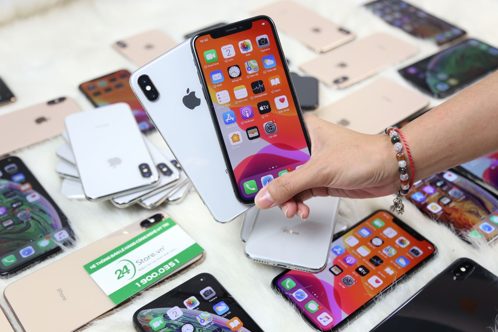  So sánh iPhone X và iPhone 11 Pro