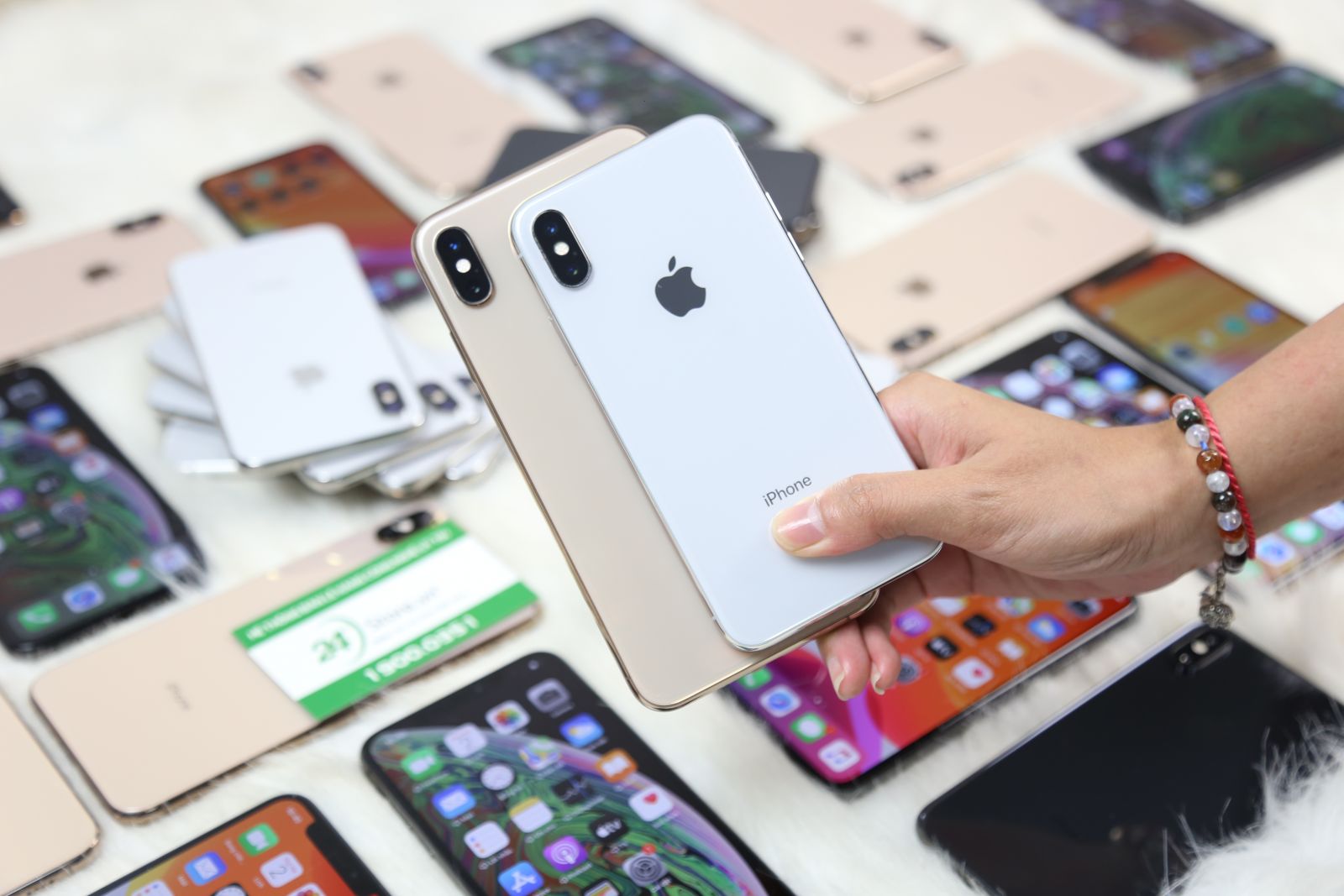  So sánh iPhone X và iPhone 11 Pro
