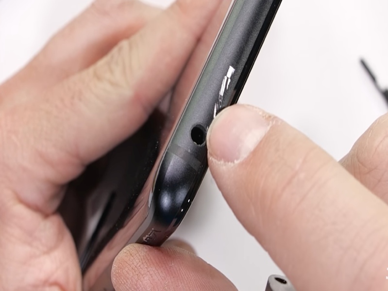 Thử nghiệm độ bền của ASUS ROG Phone 5