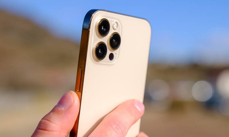 Chiếc điện thoại thay thế cho iPhone Pro Max tốt nhất - iPhone 12 Pro