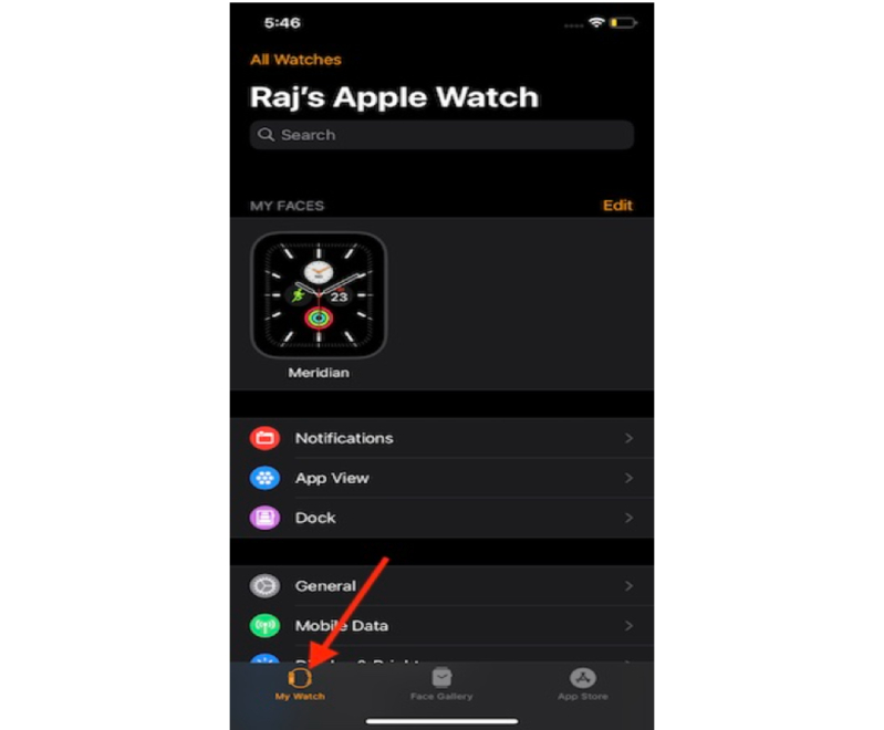 nhấn vào ứng dụng watch trên iphone